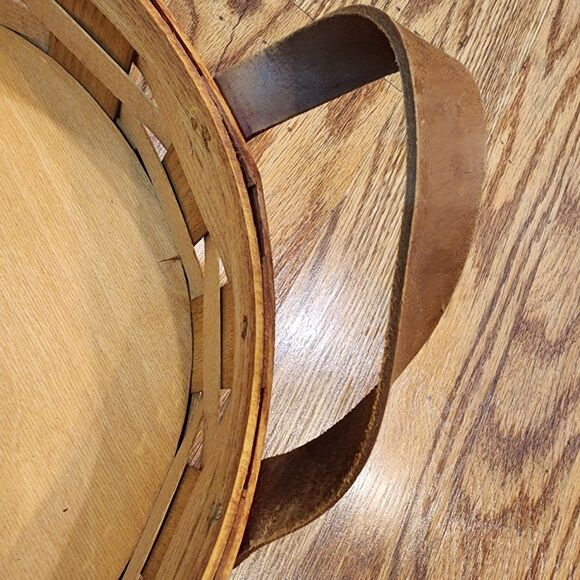 Vintage Peterboro Entertainment Basket with Handles, Chip & Dip Tray - Picture 10 of 12